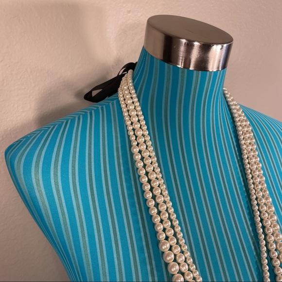 Three faux pearl strands with black ribbon tie - Picture 11 of 12